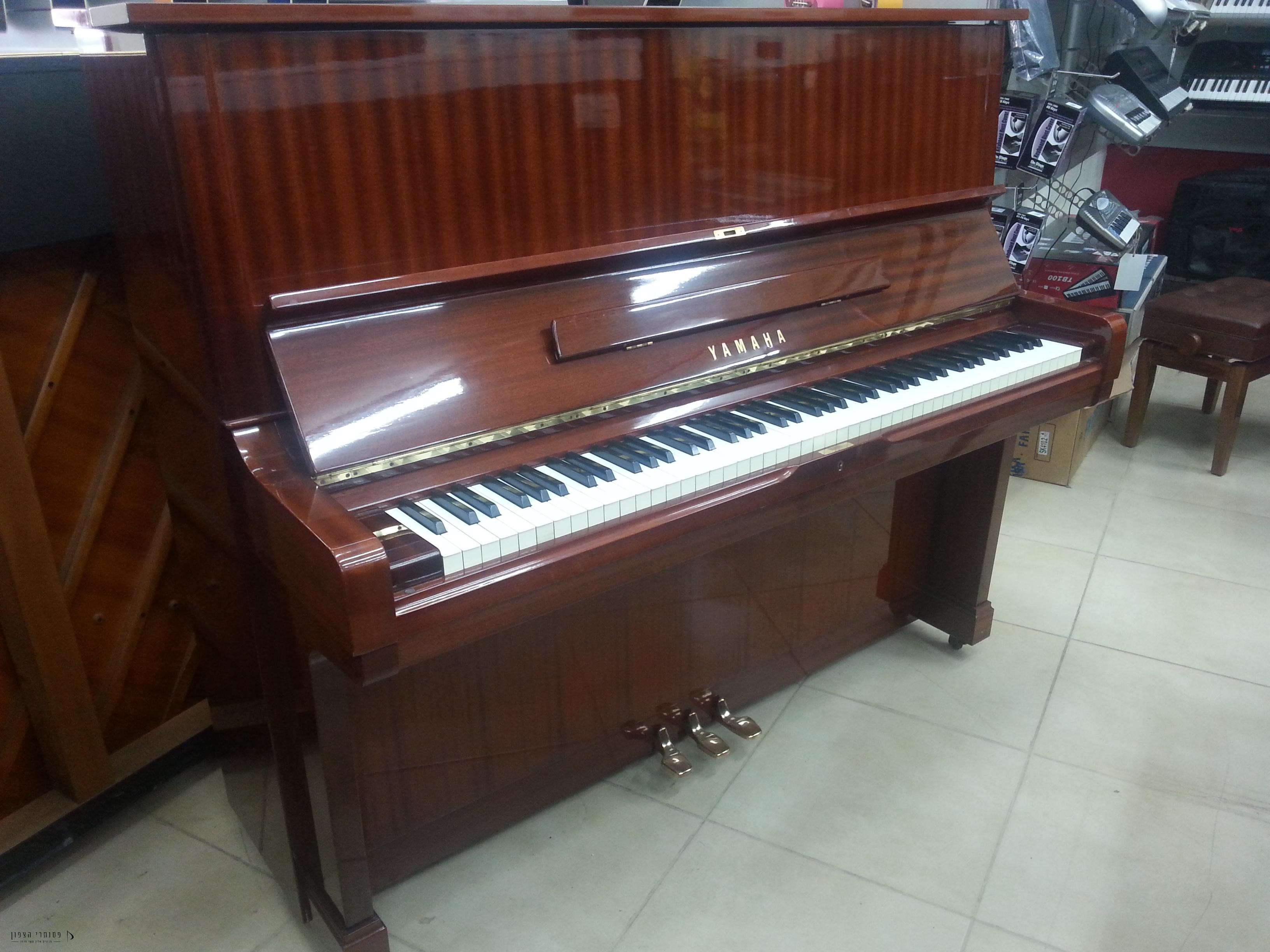 פסנתר יד שניה Yamaha U2 בצבע חום