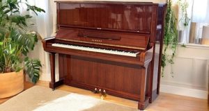 פסנתר YAMAHA U3 חום
