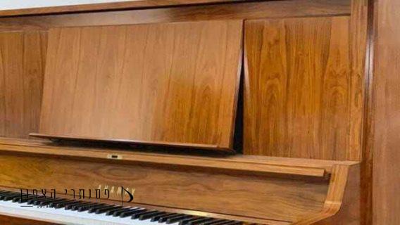 פסנתר YAMAHA W101 לוח תווים