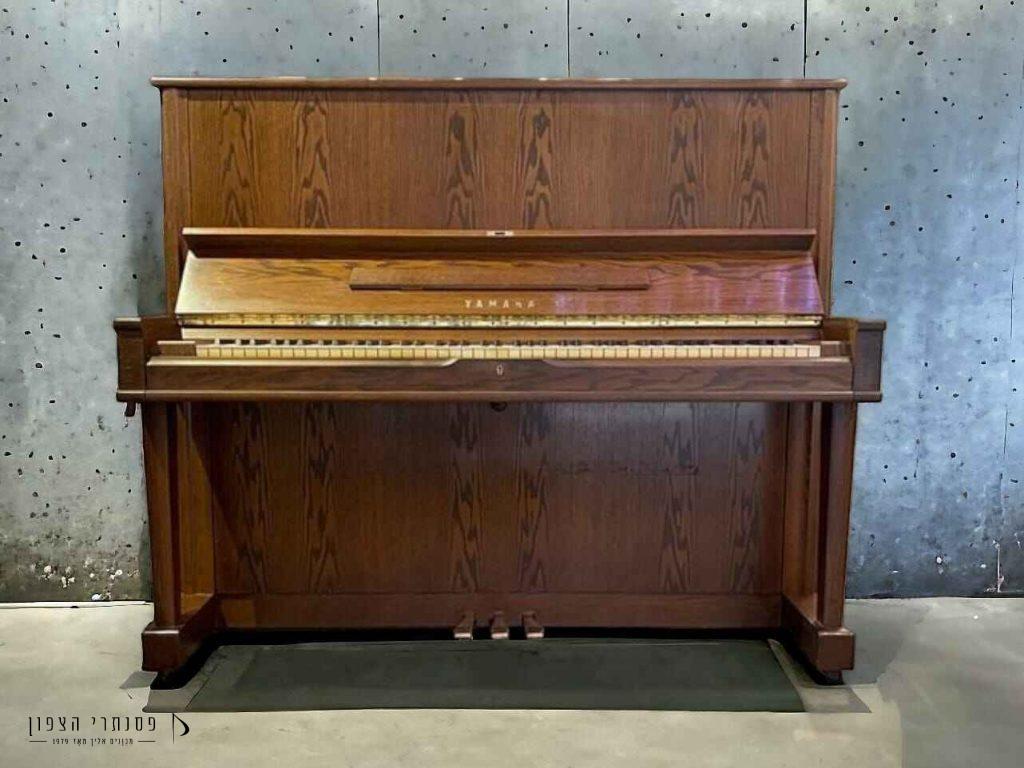 פסנתר YAMAHA W105